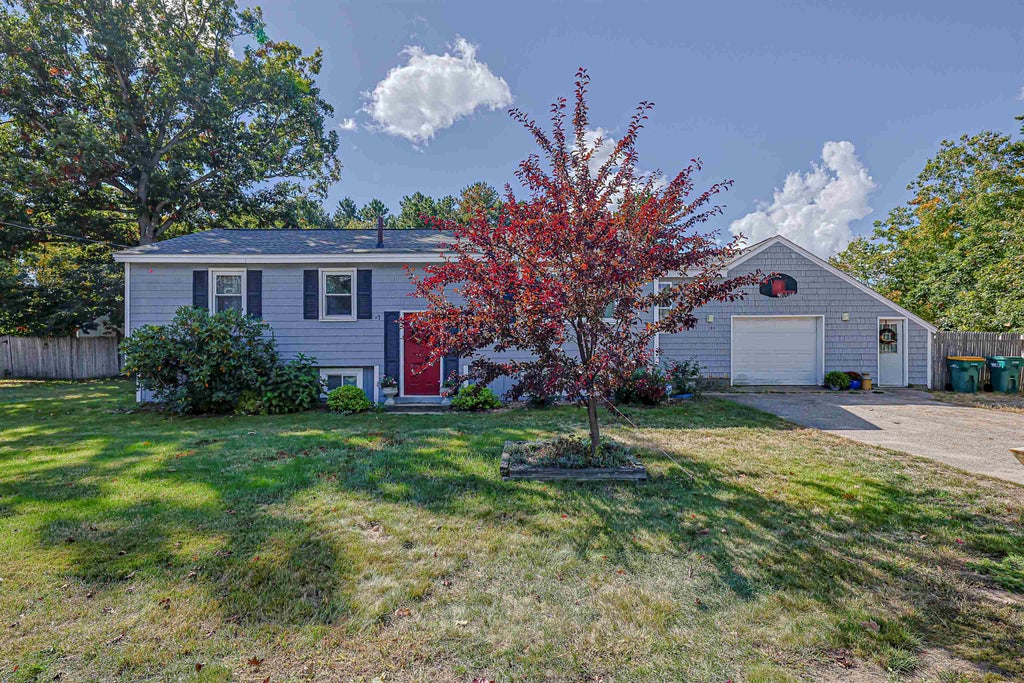 Photo of 39 Salmon Falls Road, Rochester, NH 03868 (MLS # 5113544)