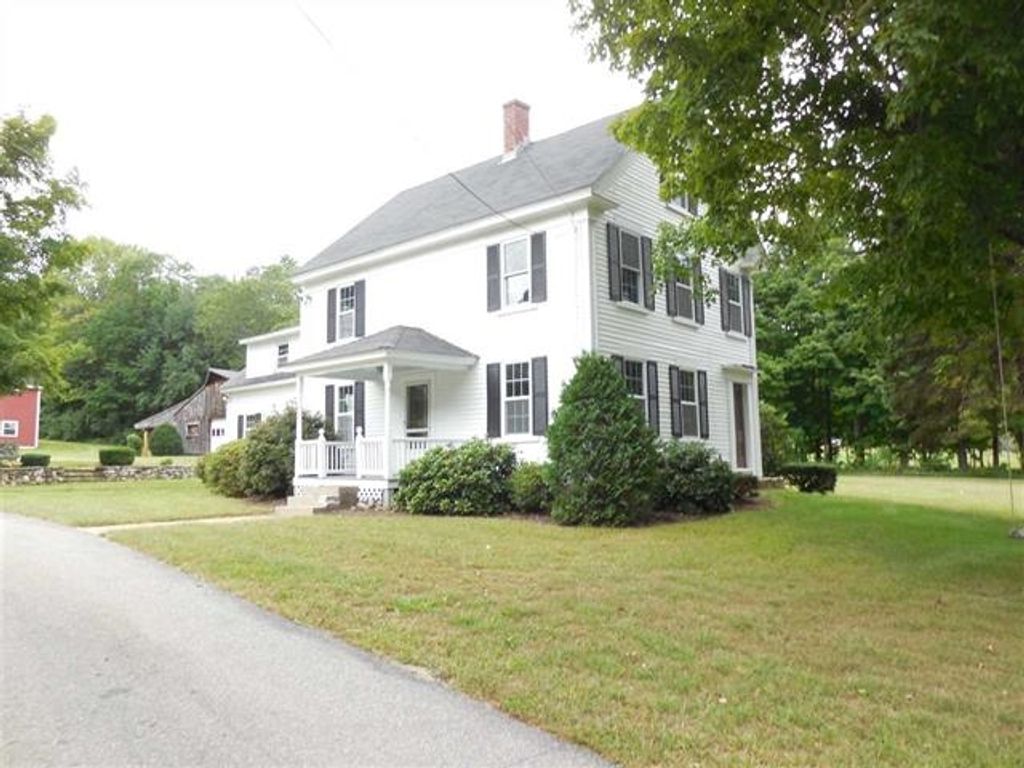 Photo of 100 Haverhill Road, Chester, NH 03036 (MLS # 5092438)