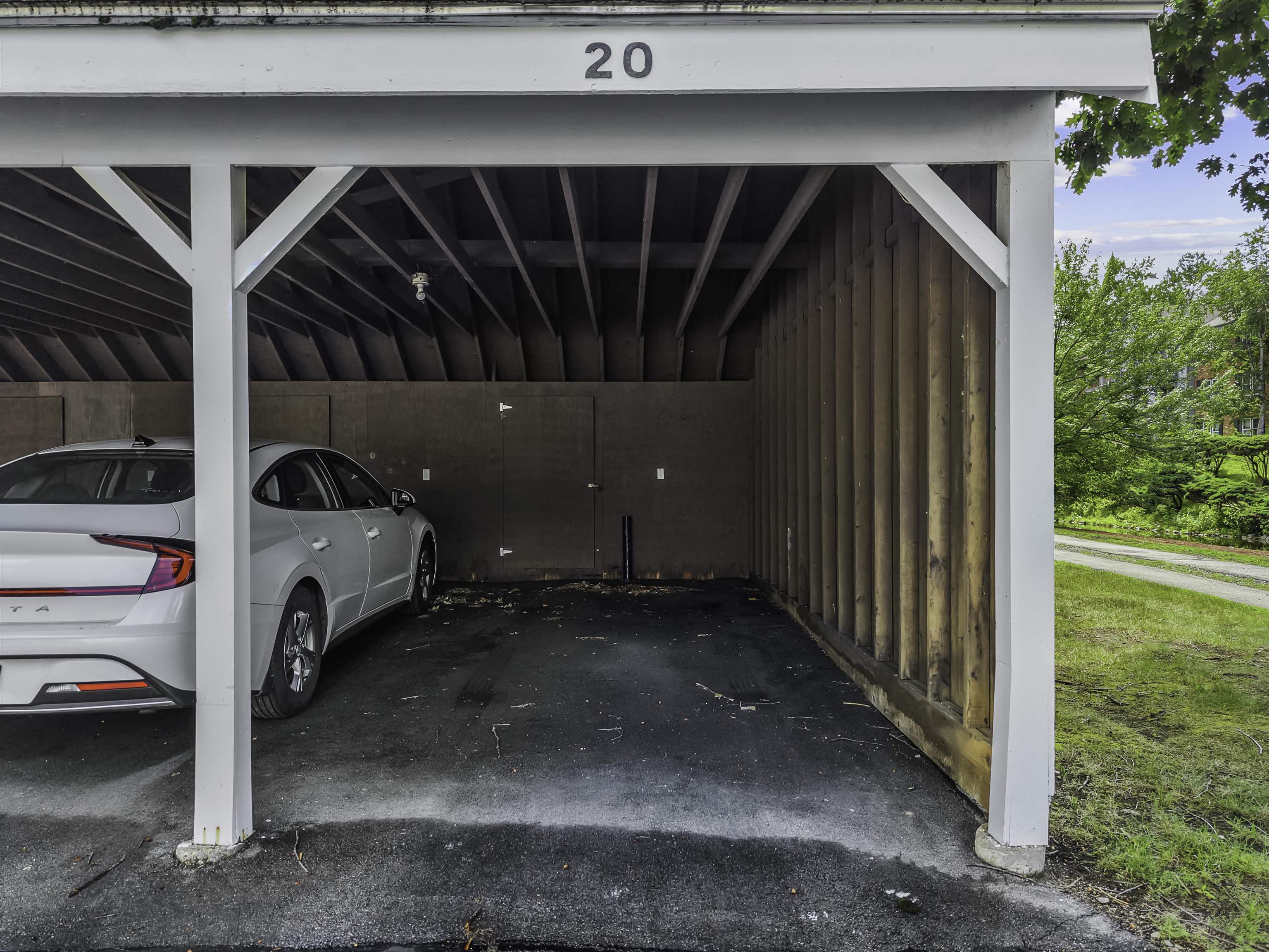 16 Northbrook Drive 1608