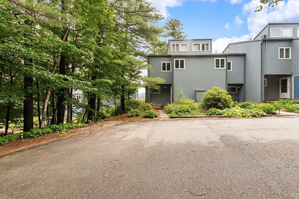 Photo of 91 Fairway Drive, Sunapee, NH 03782 (MLS # 5103779)