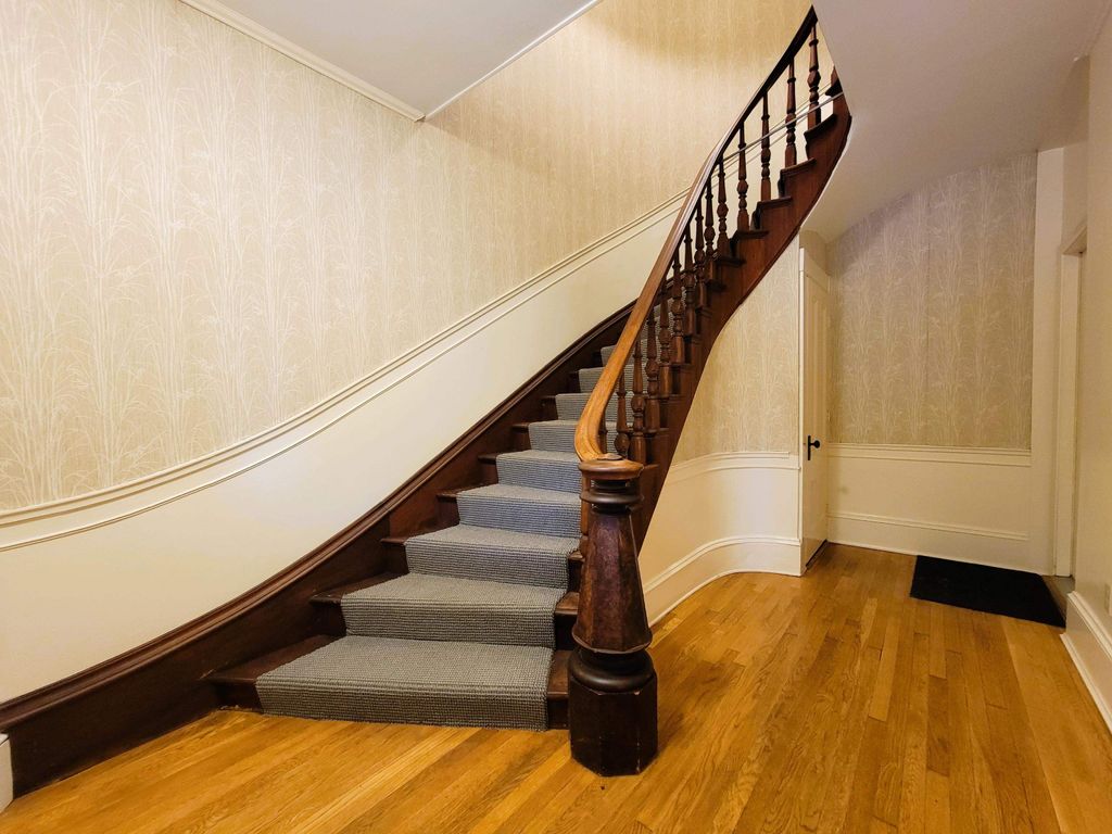 Photo of 713 Central Avenue #2, Dover, NH 03820 (MLS # 5100260)