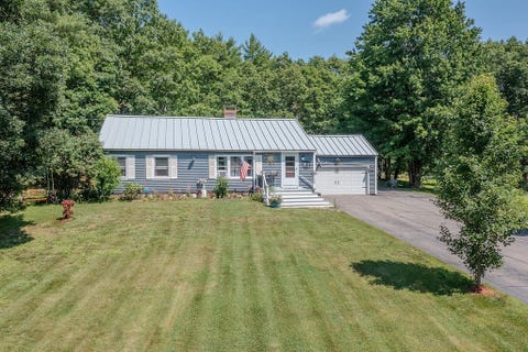 Photo of 18 Lady Slipper Lane, Barrington, NH 03825 (MLS # 5100797)