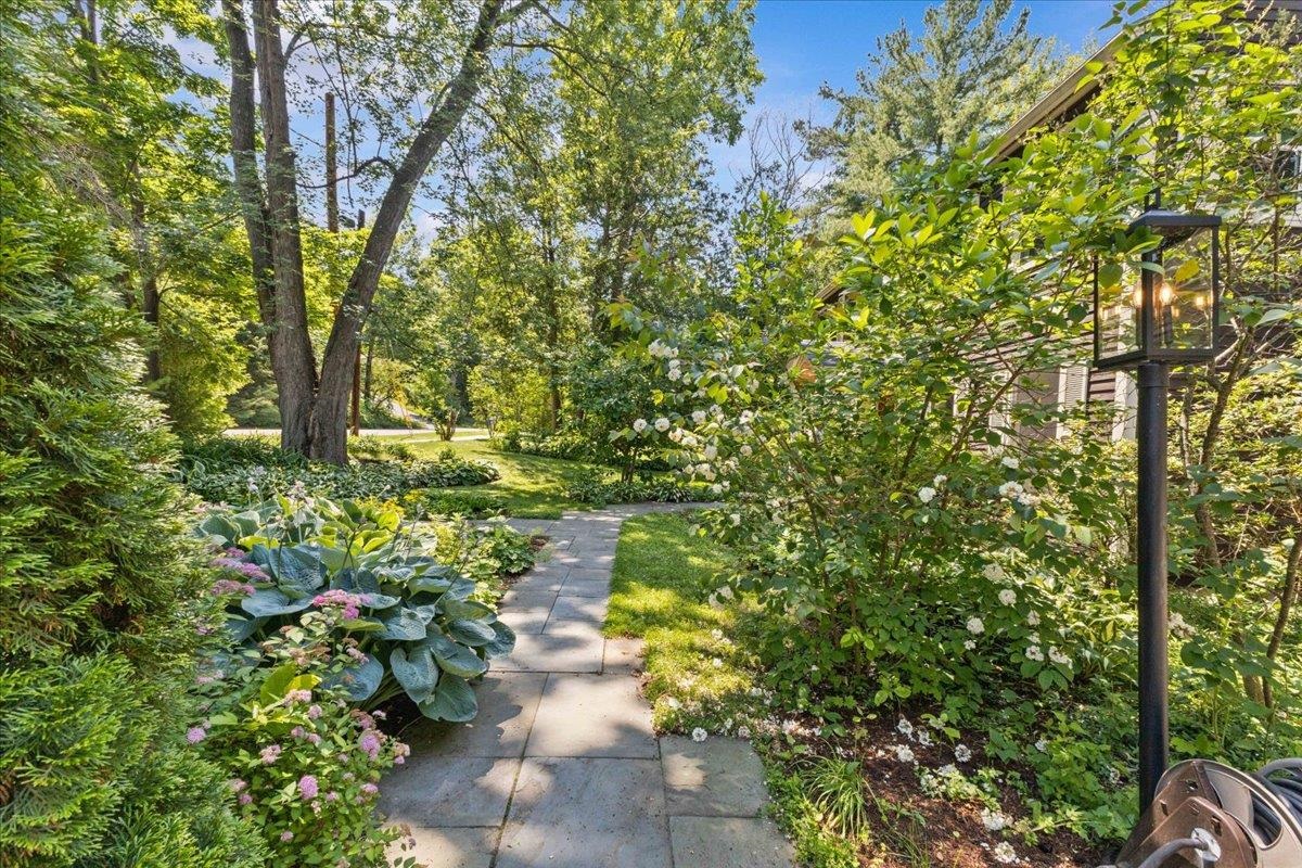 240 South Cove Road