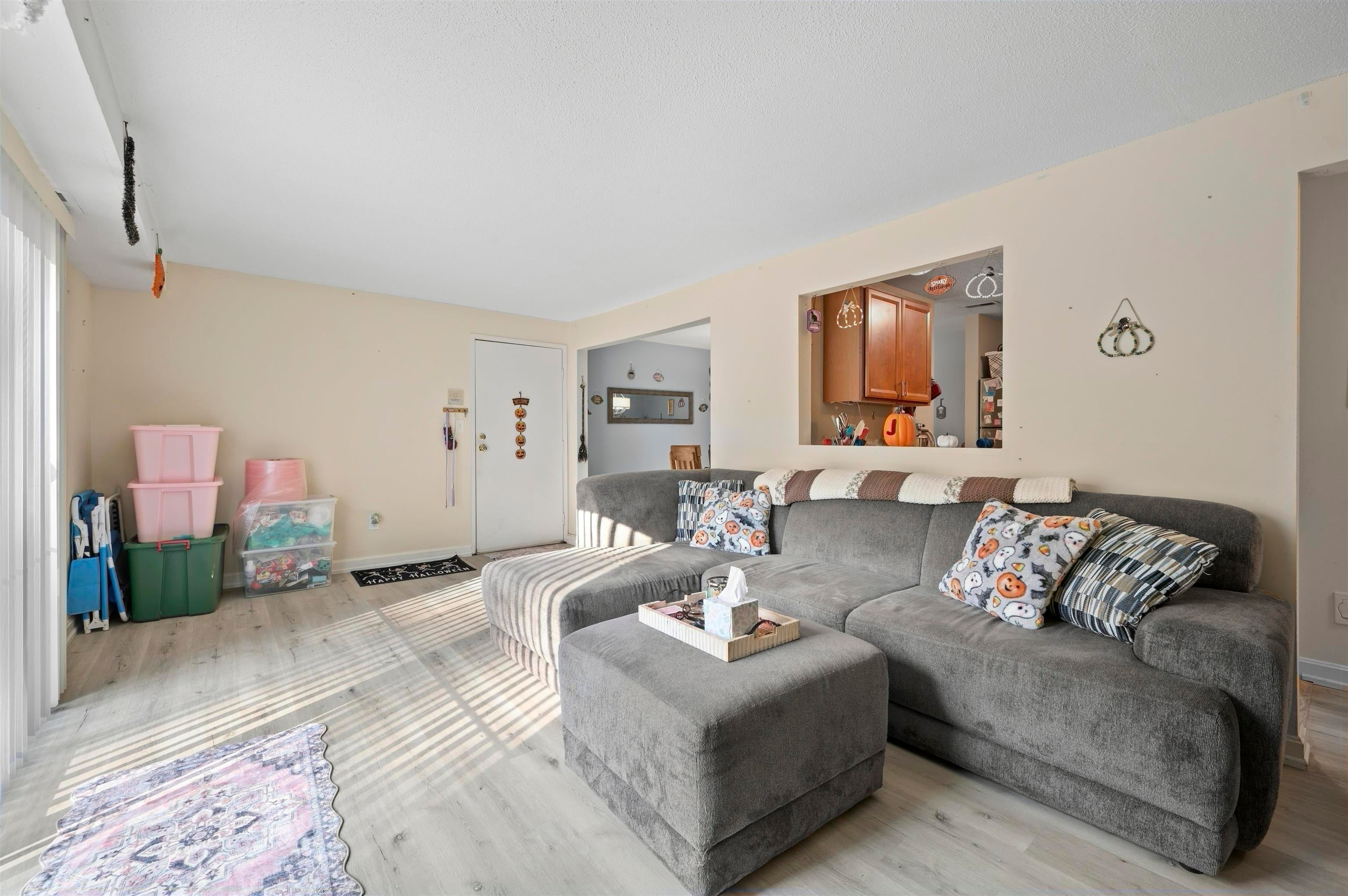 3 Brookside Drive 6