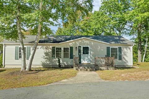Photo of 20 Coventry Court, Laconia, NH 03246 (MLS # 5110047)