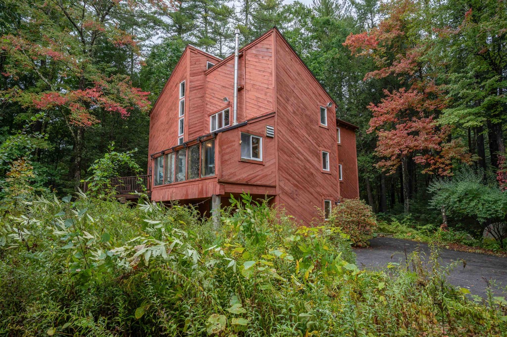 Photo of 13 Parker Road, Brookline, NH 03033 (MLS # 5112339)
