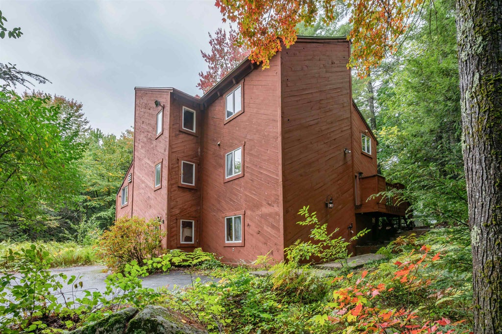 Photo of 13 Parker Road, Brookline, NH 03033 (MLS # 5112339)
