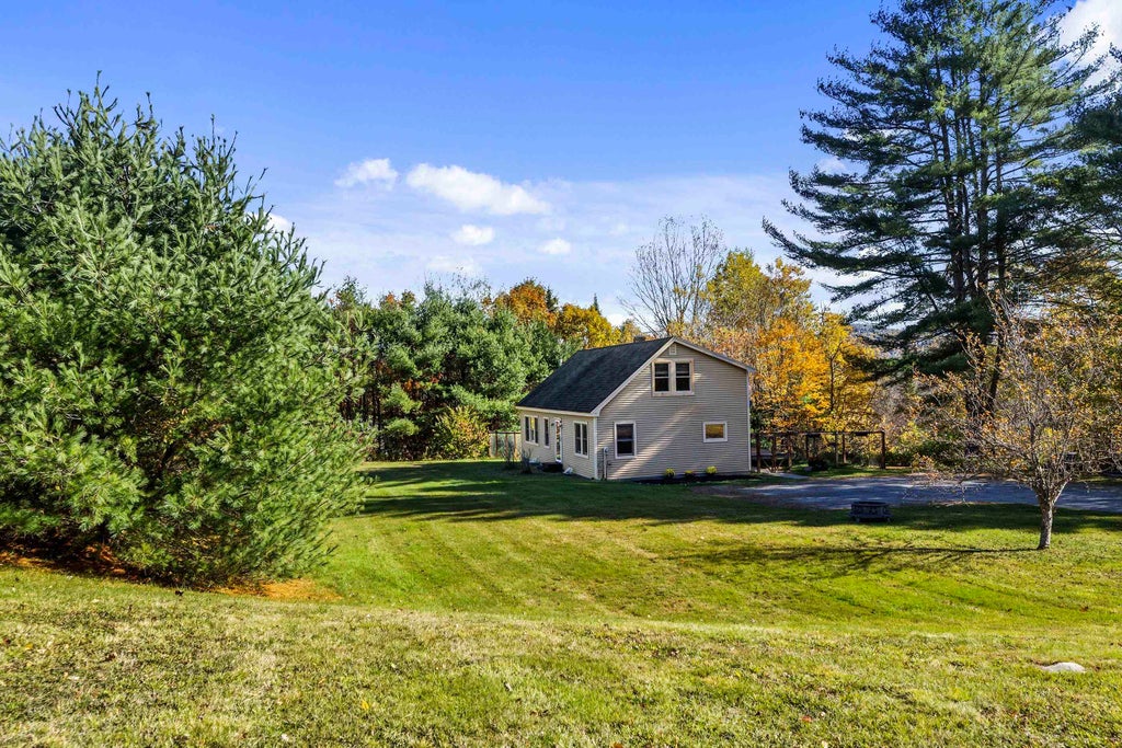 Photo of 5 Hersey Way, Canaan, NH 03741 (MLS # 5116025)