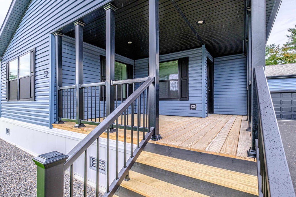 Photo of 59 Diamondback Drive, Rochester, NH 03868 (MLS # 5114491)