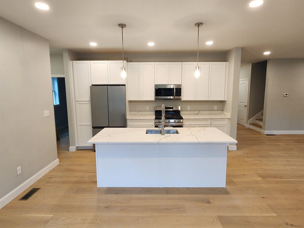 Photo of 18 Lee Road, Barrington, NH 03825 (MLS # 5106622)