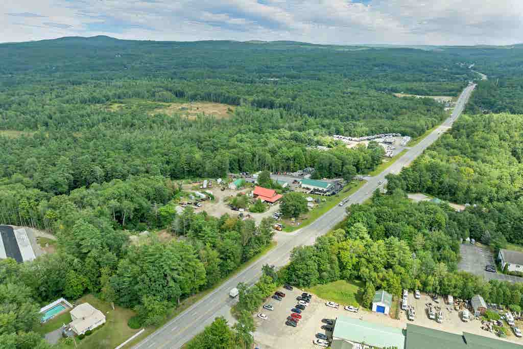Photo of 21002102 Dover Road, Epsom, NH 03234 (MLS # 5106021)