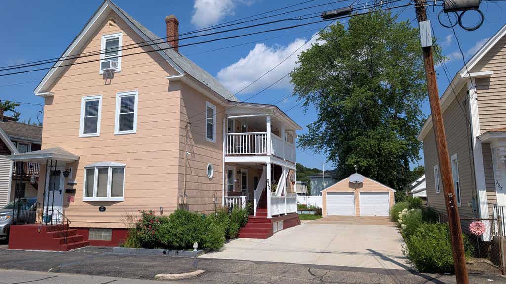 Photo of 275 Bartlett Street, Manchester, NH 03102 (MLS # 5098862)