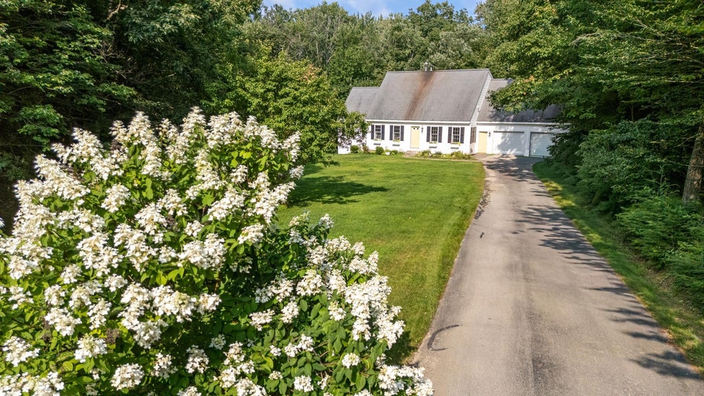 Photo of 48 Reynolds Drive, Peterborough, NH 03458 (MLS # 5104684)