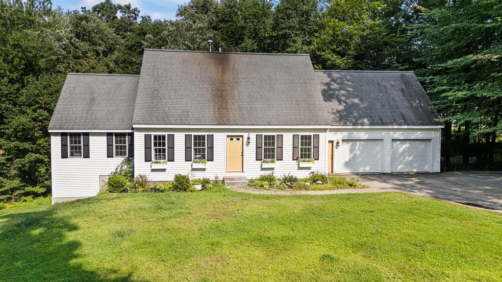 Photo of 48 Reynolds Drive, Peterborough, NH 03458 (MLS # 5104684)