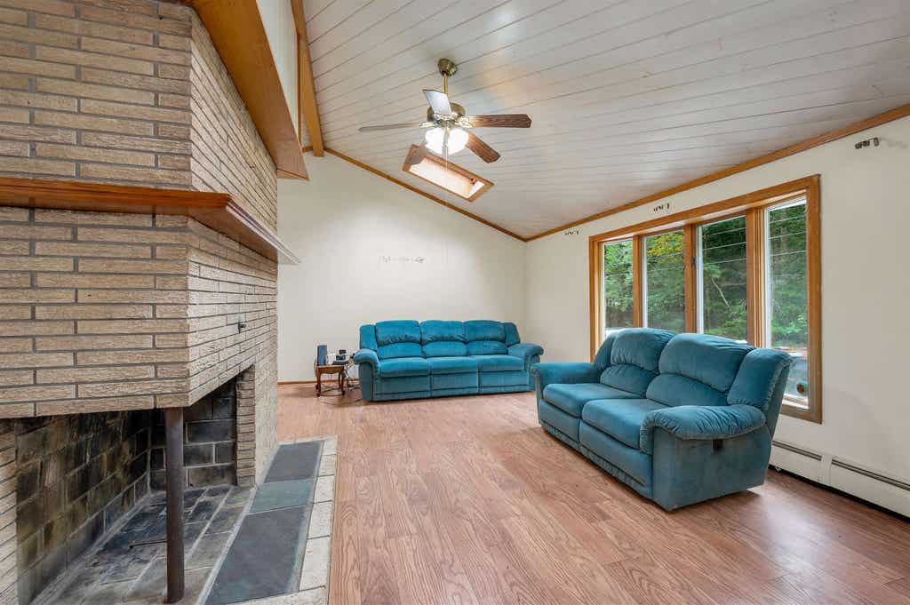 Photo of 5 Mercury Lane, Pelham, NH 03076 (MLS # 5106150)