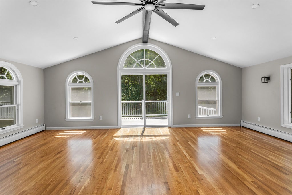 Photo of 14 Derryfield Road, Derry, NH 03038 (MLS # 5101017)