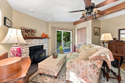 32 Hawaii Lane Rochester NH 03867