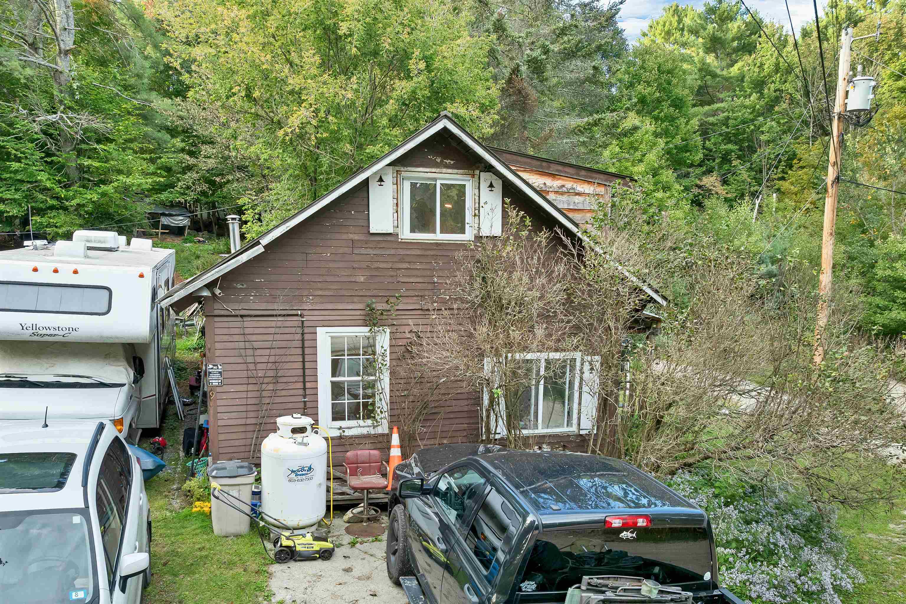 3 Neils Lane