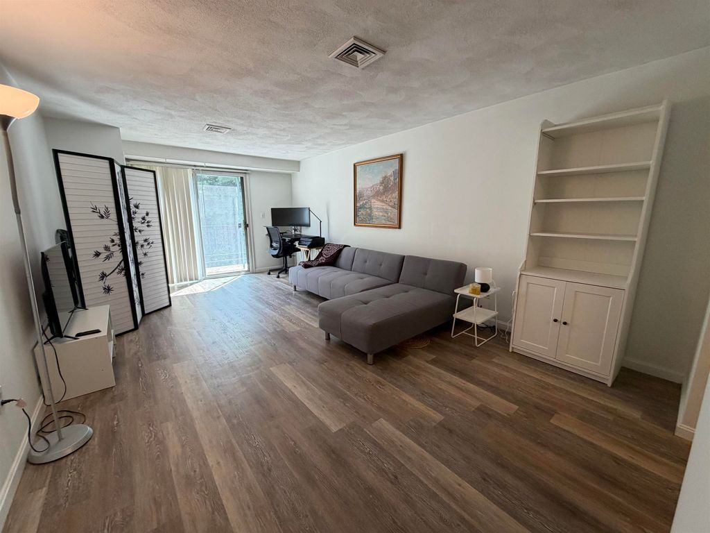Photo of 6 Heritage Village Drive #606, Nashua, NH 03062 (MLS # 5091375)