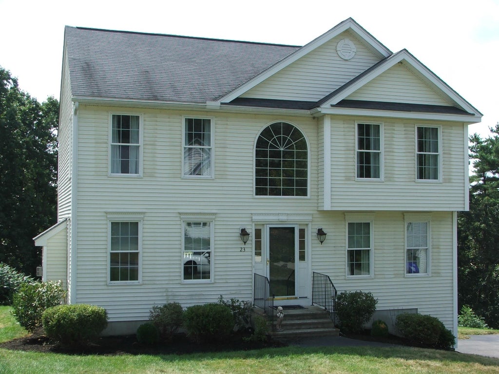 Photo of 23 BEAR PATH LANE Lane, Hudson, NH 03051 (MLS # 5114324)