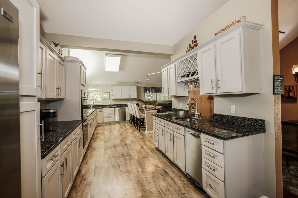 Photo of 167 Harper Ridge Road, Hampstead, NH 03826 (MLS # 5111743)