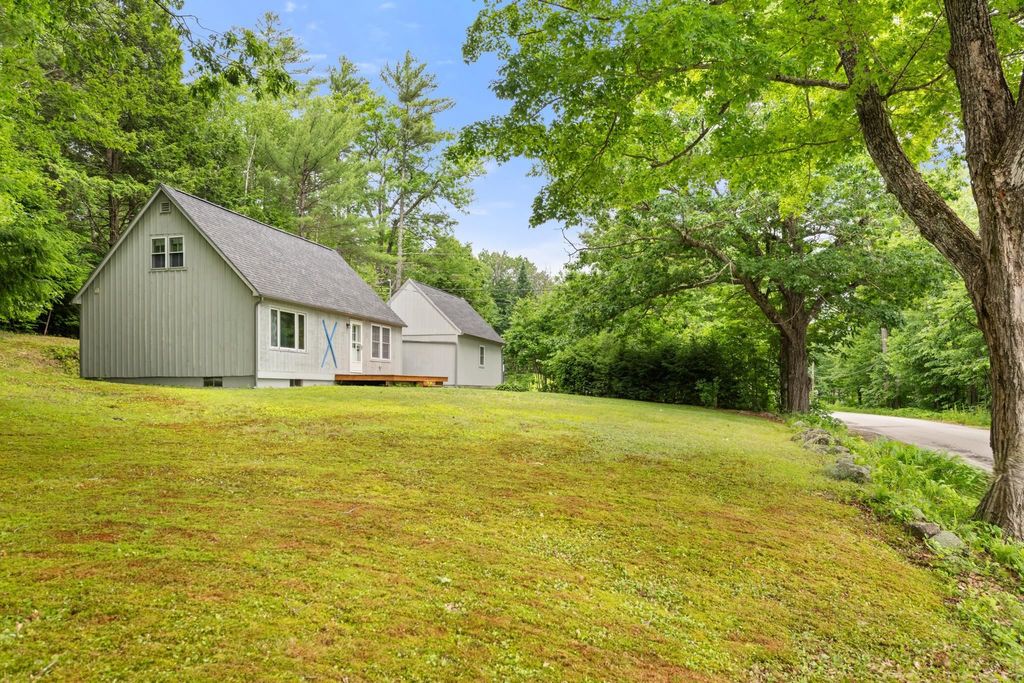 Photo of 4 Carter Mountain Road, New Hampton, NH 03256 (MLS # 5096291)