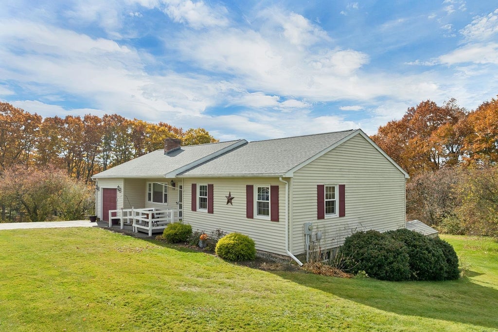 Photo of 110 Greenwood Drive, Northfield, NH 03276 (MLS # 5116021)