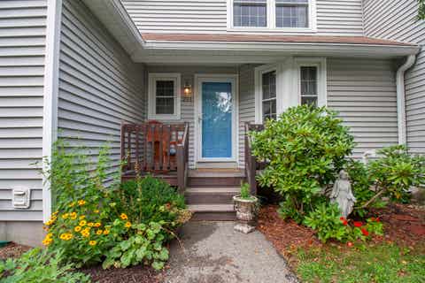 Photo of 201 Winding Pond Road, Londonderry, NH 03053 (MLS # 5101390)