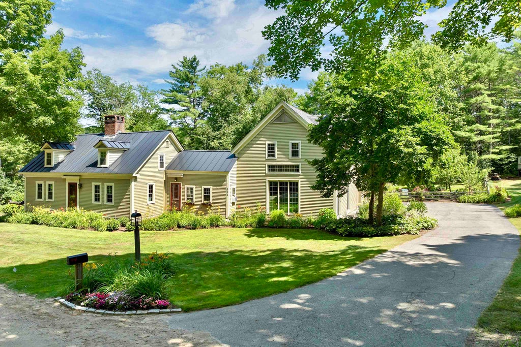 Photo of 324 Cotton Valley Road, Wolfeboro, NH 03894 (MLS # 5102184)