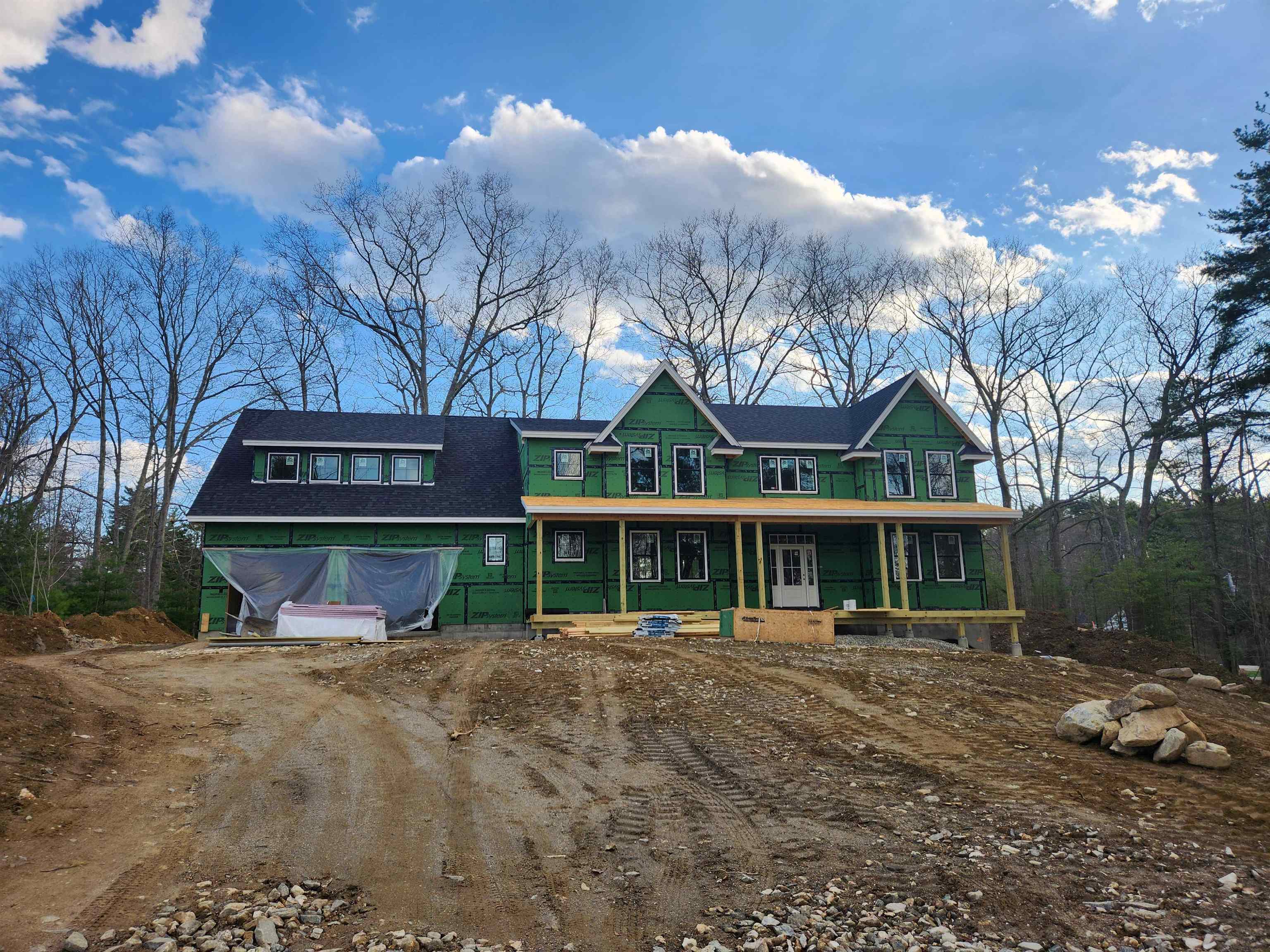 10 Stillwater Drive