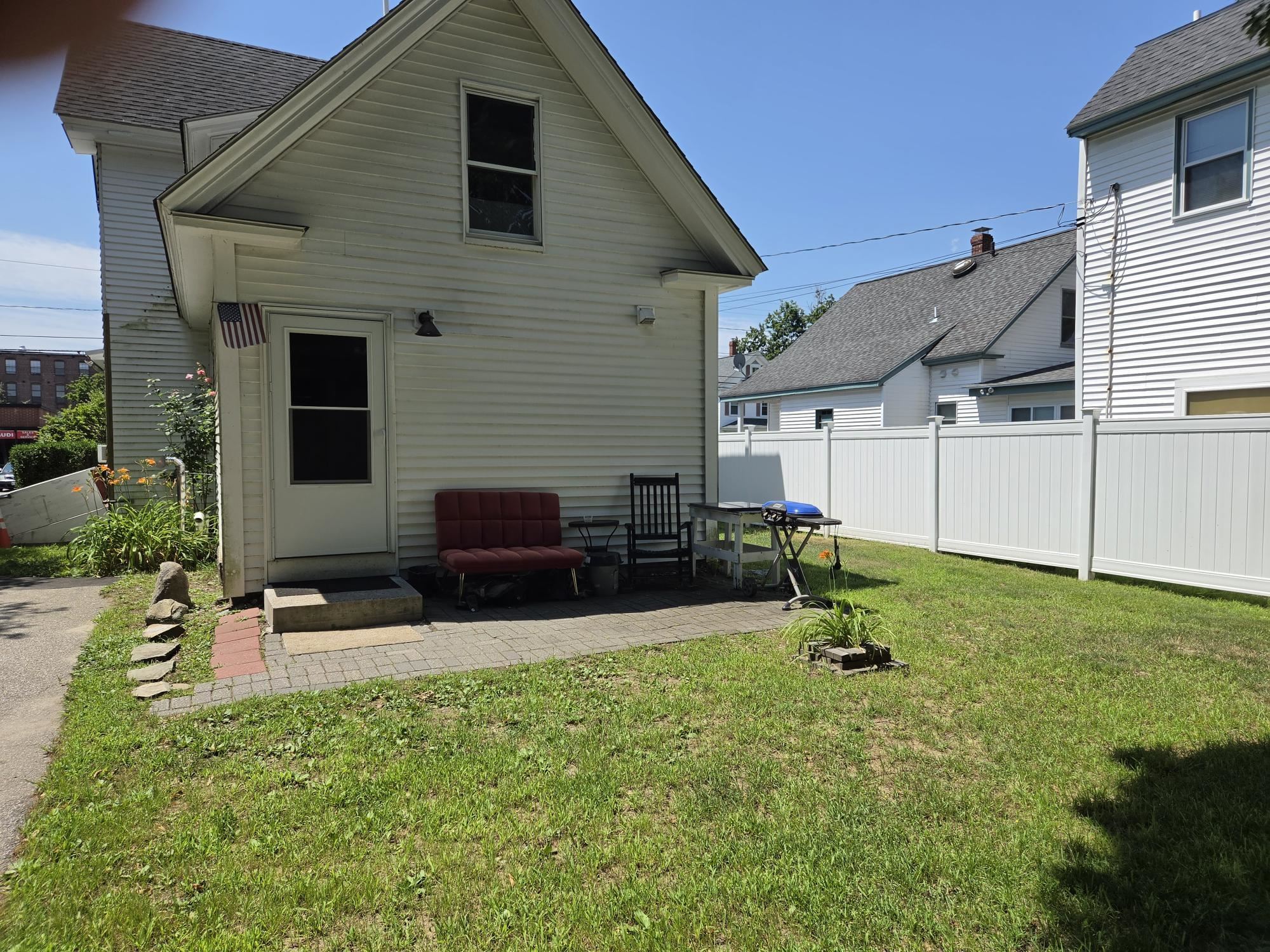 161 Front Street