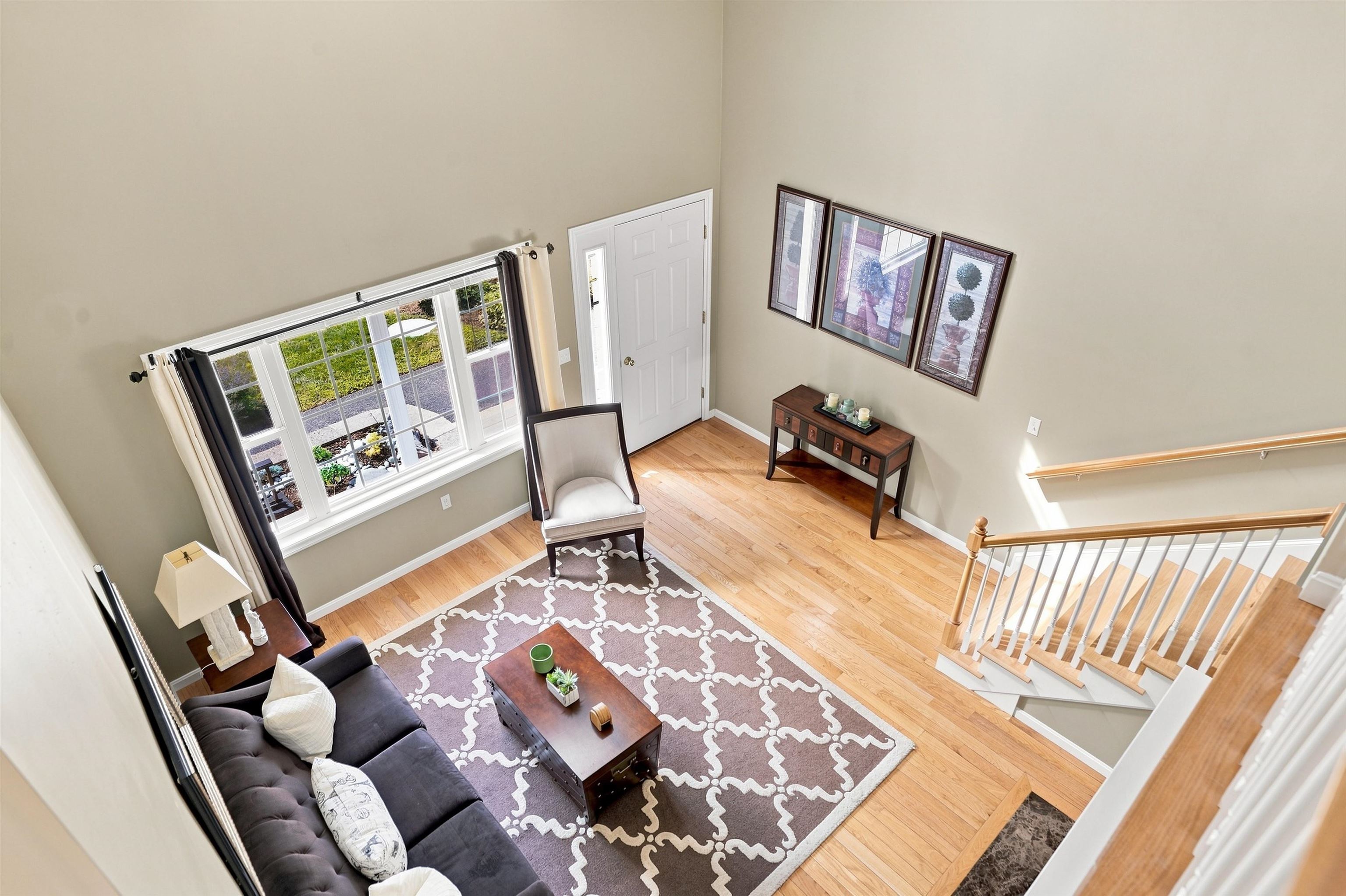 8 Locksley Lane