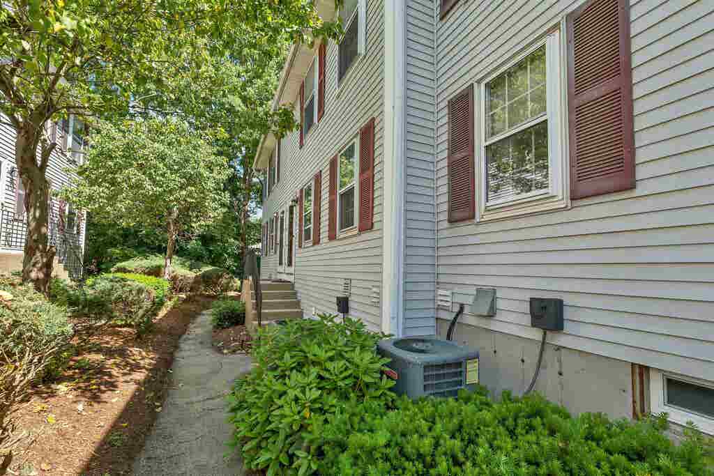 Photo of 94 Beech Hill Avenue #5, Manchester, NH 03103 (MLS # 5094340)