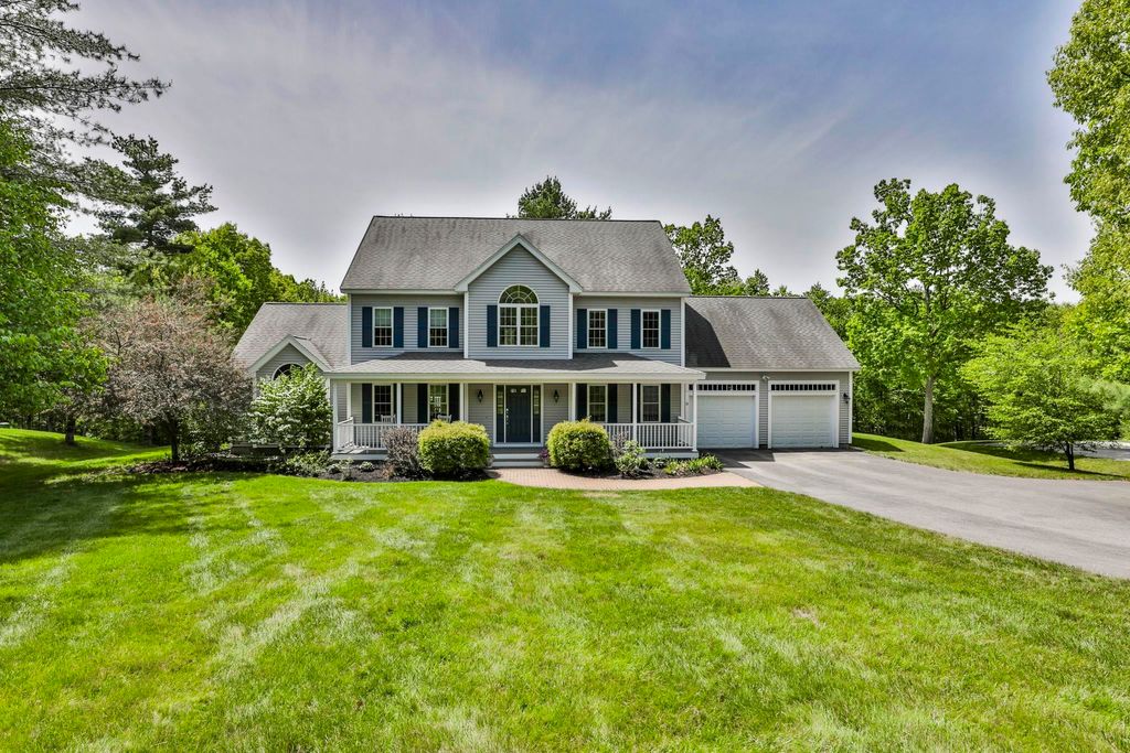 Photo of 13 Hobart Hill Road, Brookline, NH 03033 (MLS # 5090804)