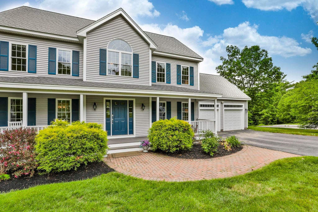 Photo of 13 Hobart Hill Road, Brookline, NH 03033 (MLS # 5090804)