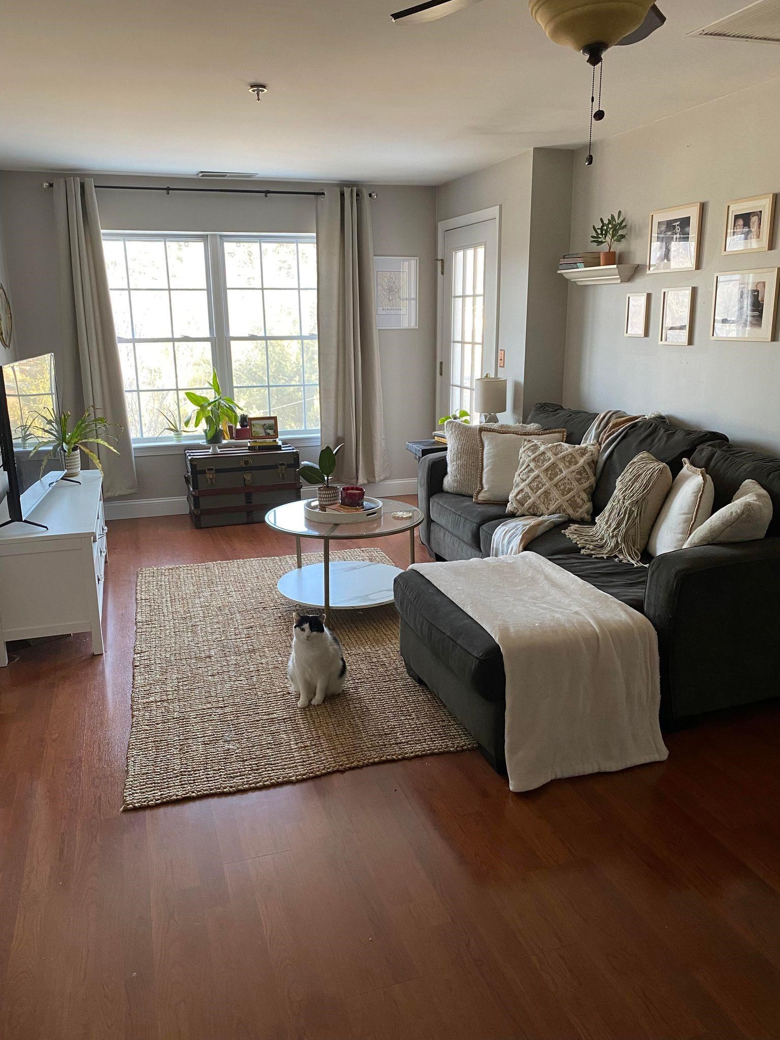 89 Eastern Ae. Avenue 305