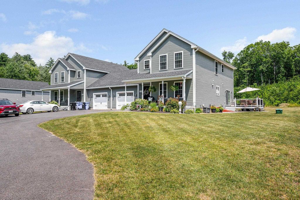 Photo of 289 Webster Street, Hudson, NH 03051 (MLS # 5101218)