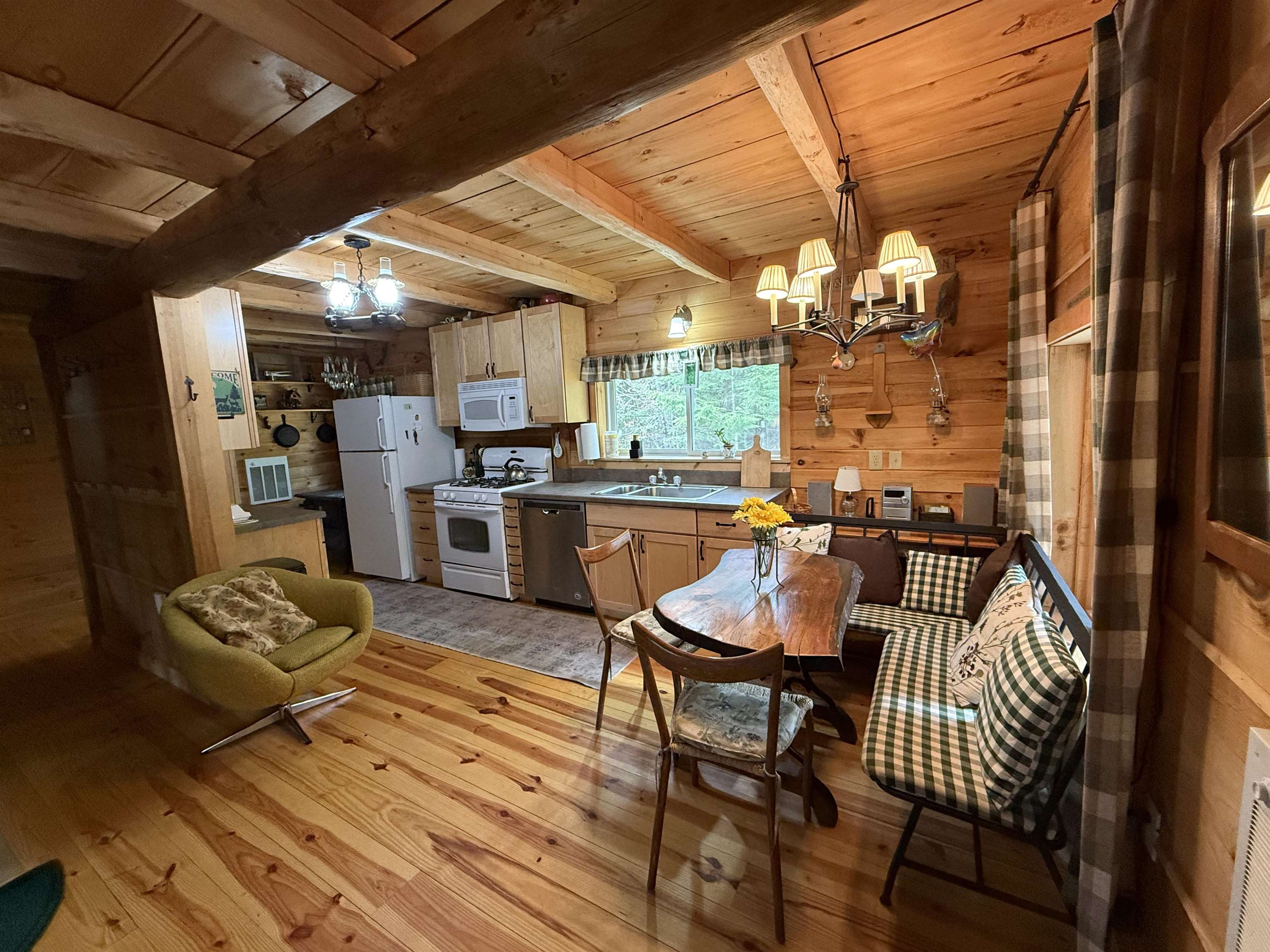 37 Maple Road