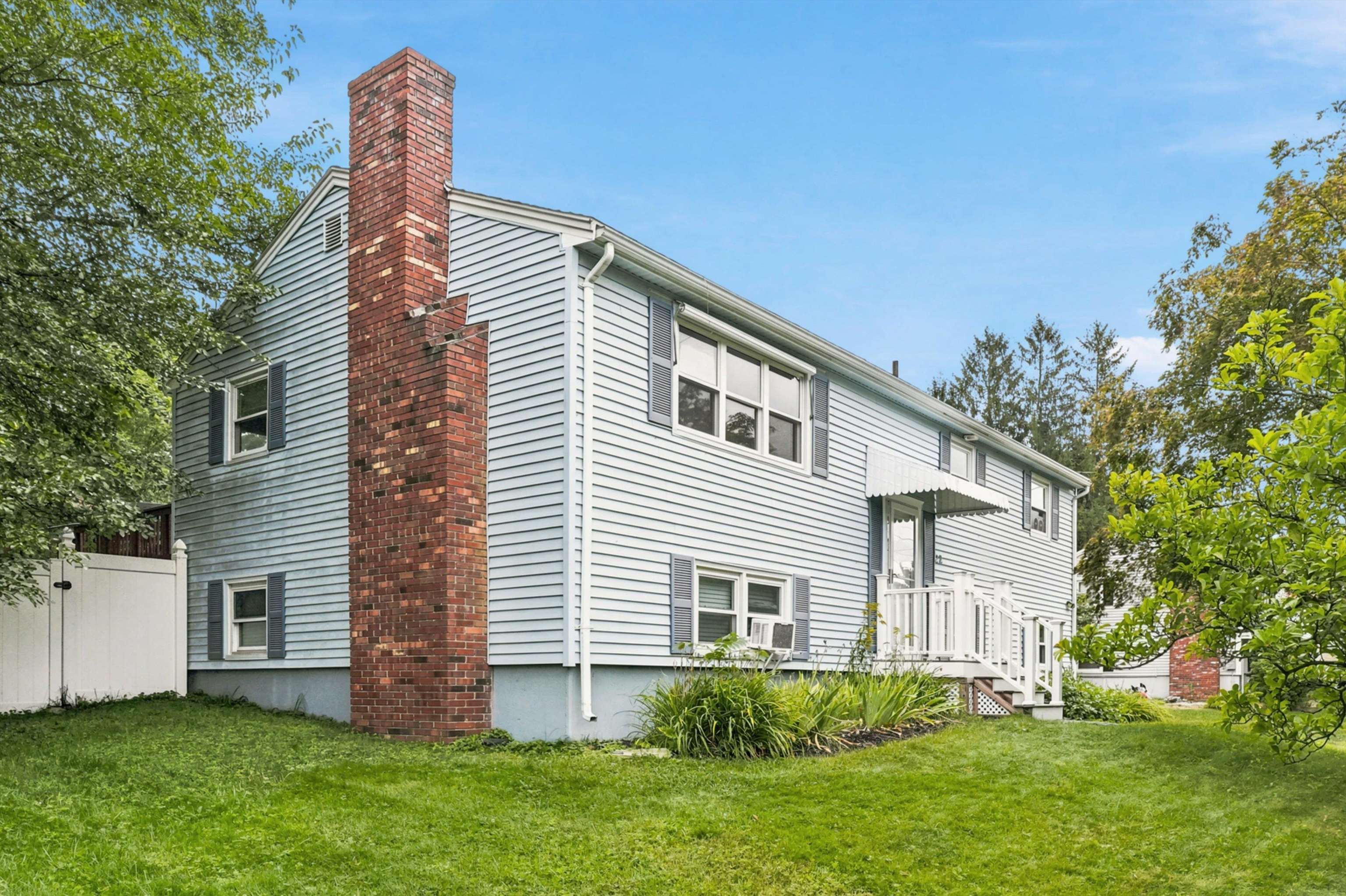 22 Woodbury Street