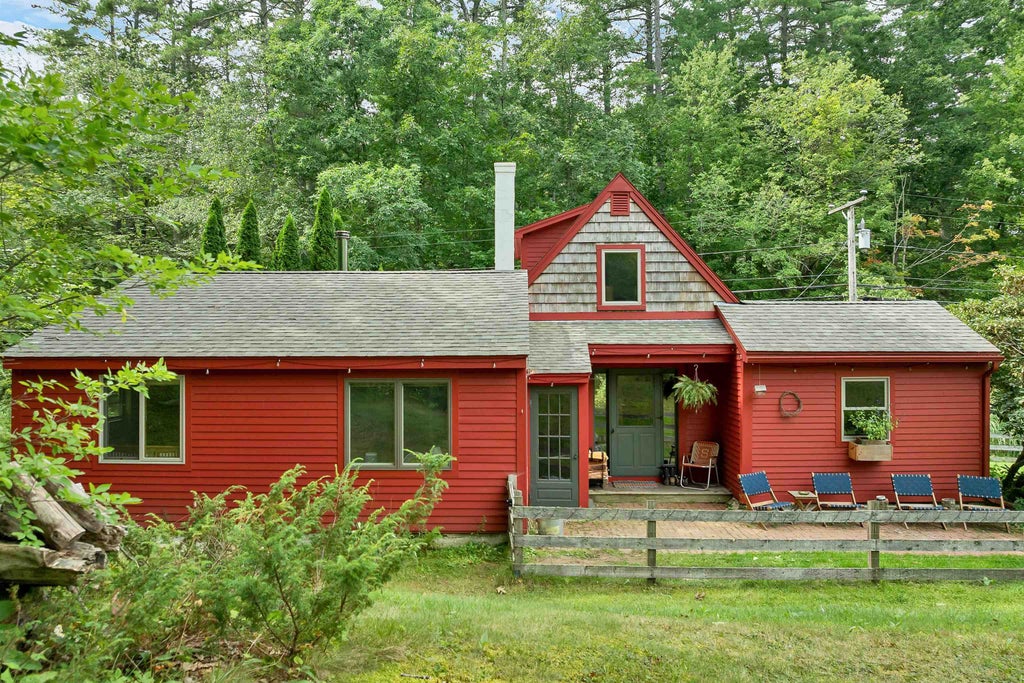 Photo of 170 Packers Falls Road, Durham, NH 03824 (MLS # 5107764)