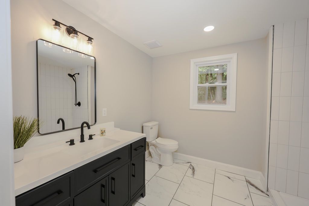 Photo of 112 Gilson Road, Nashua, NH 03062 (MLS # 5100239)