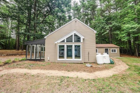 Photo of 112 Gilson Road, Nashua, NH 03062 (MLS # 5100239)