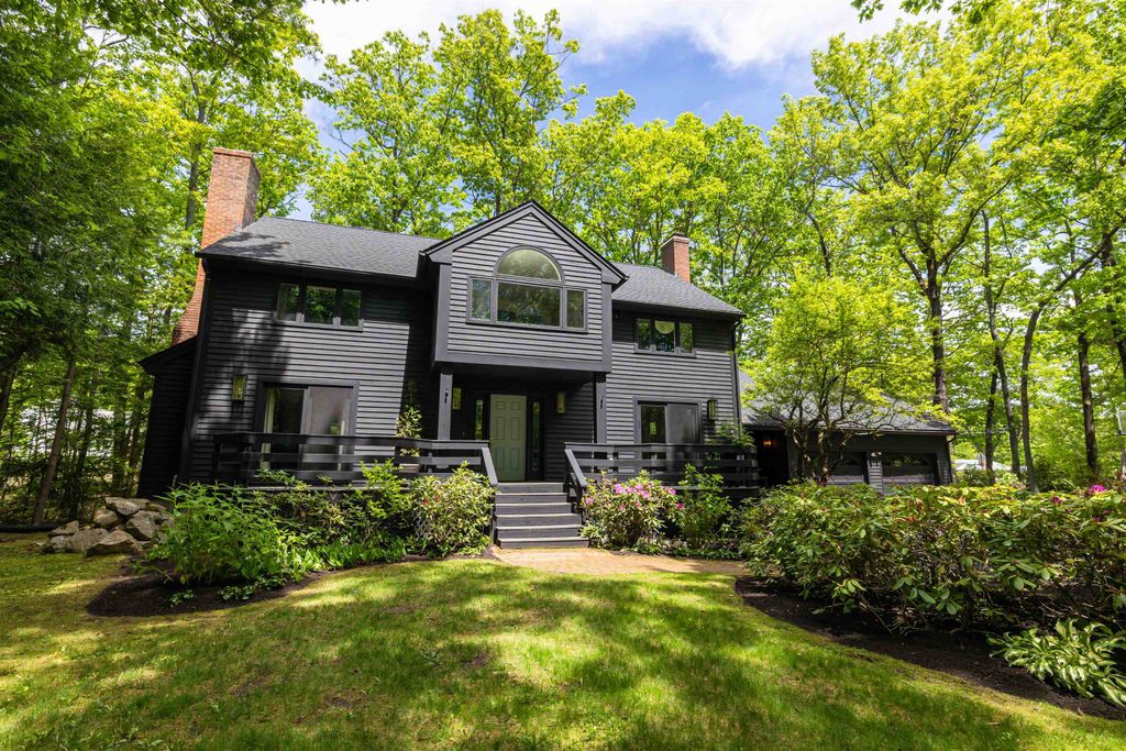 Photo of 13 Pond Place Lane, Concord, NH 03301 (MLS # 5093408)