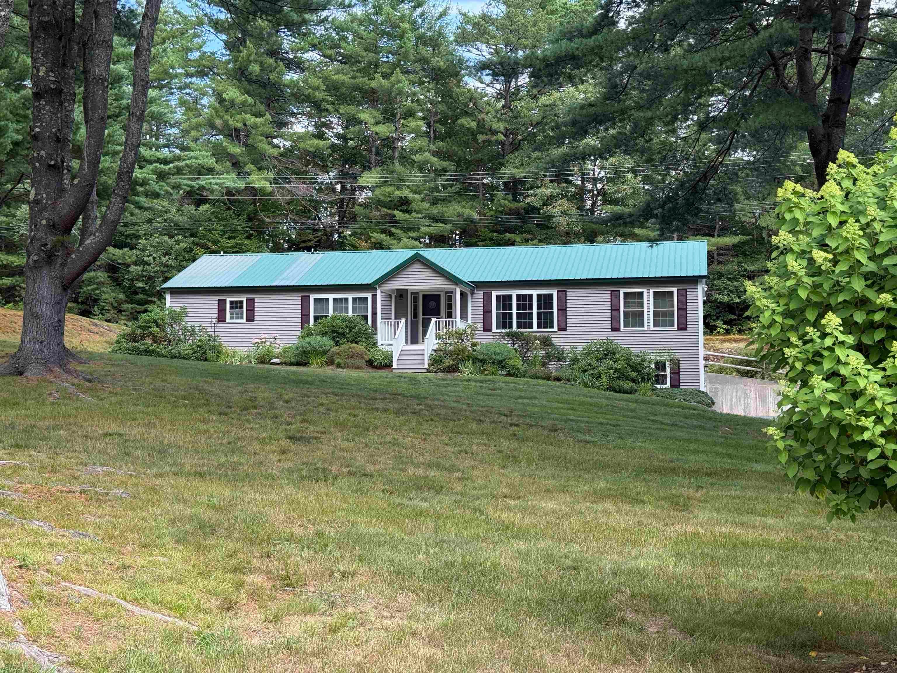 905 River Road