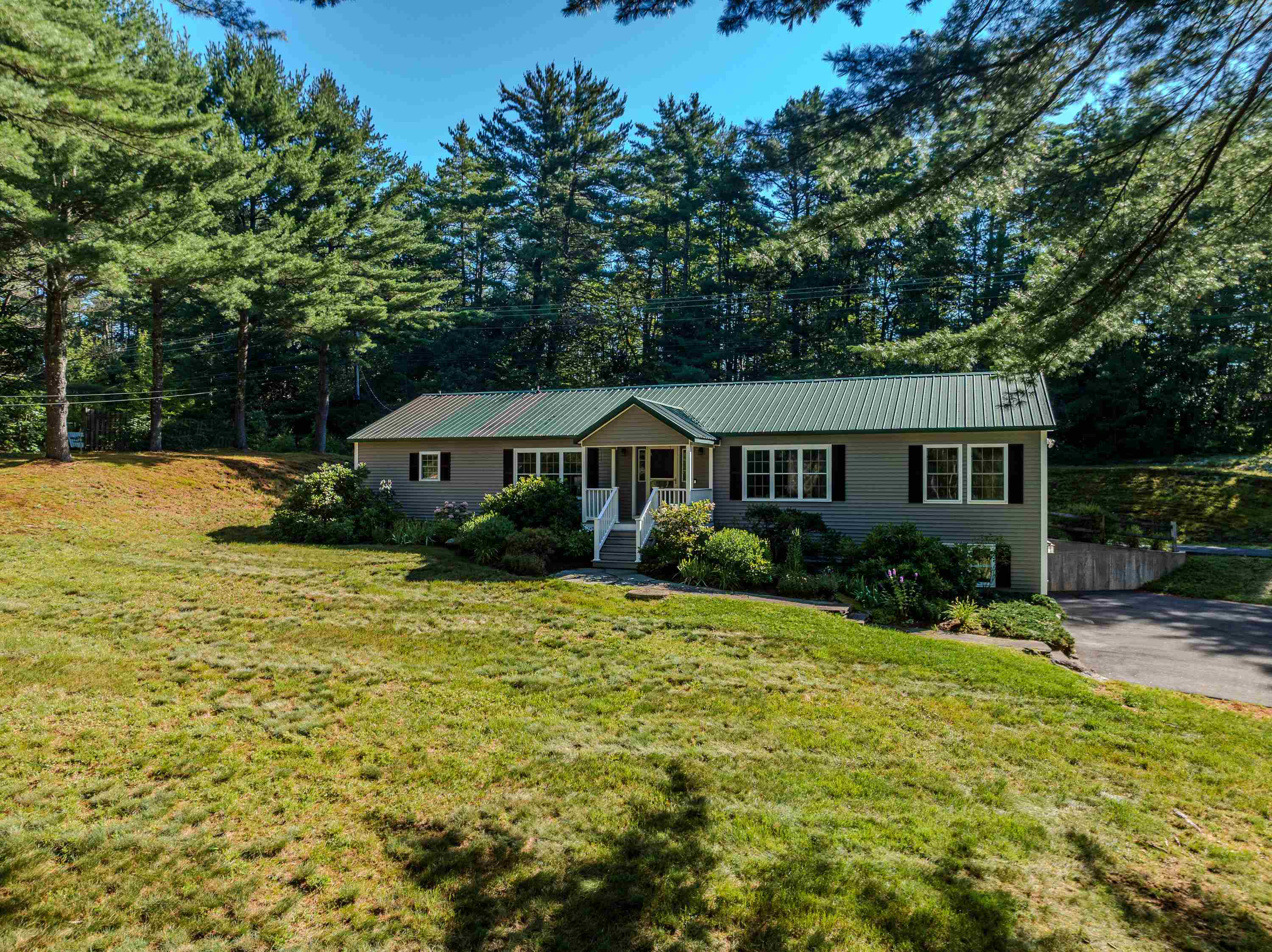 905 River Road