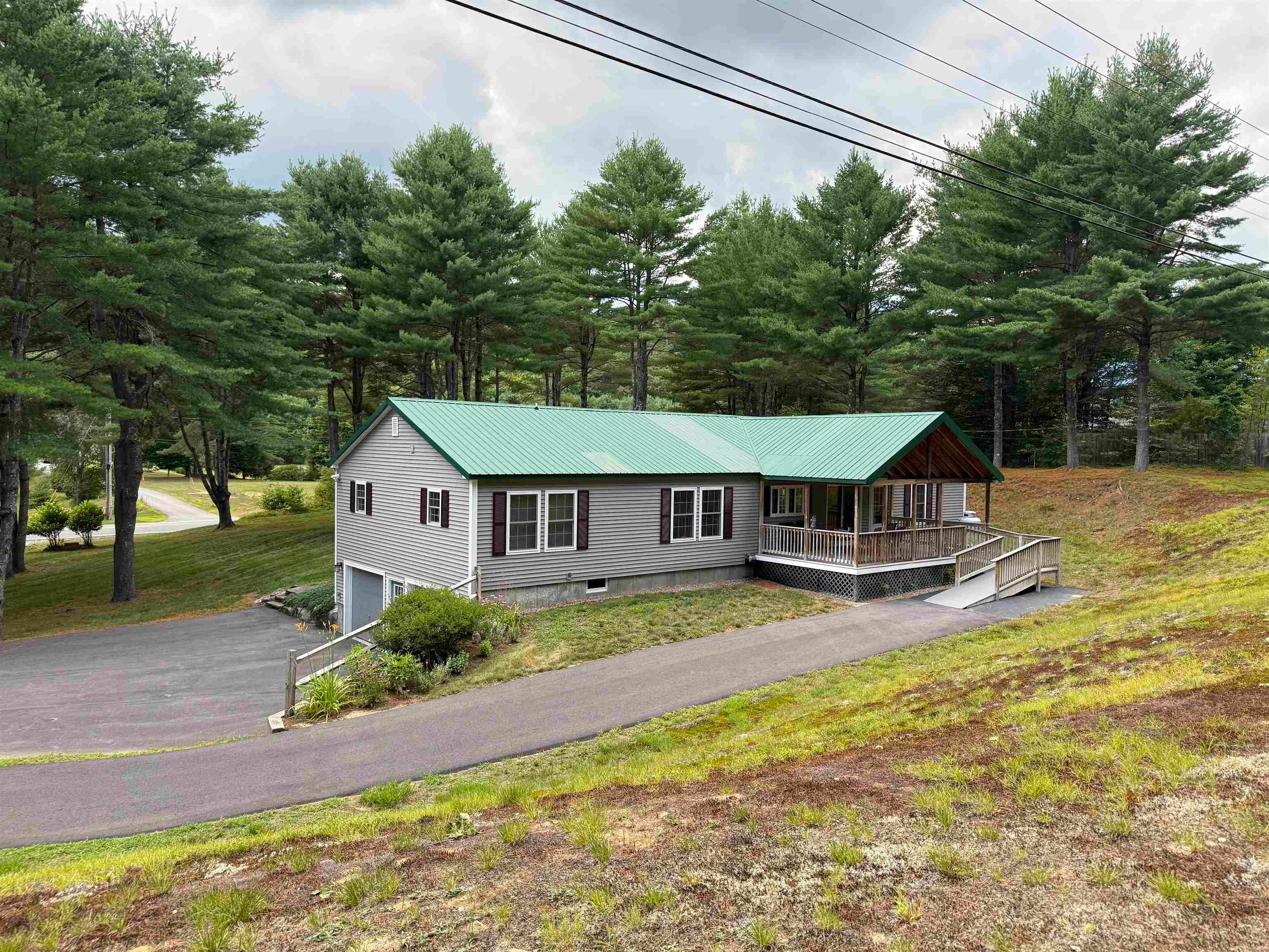905 River Road