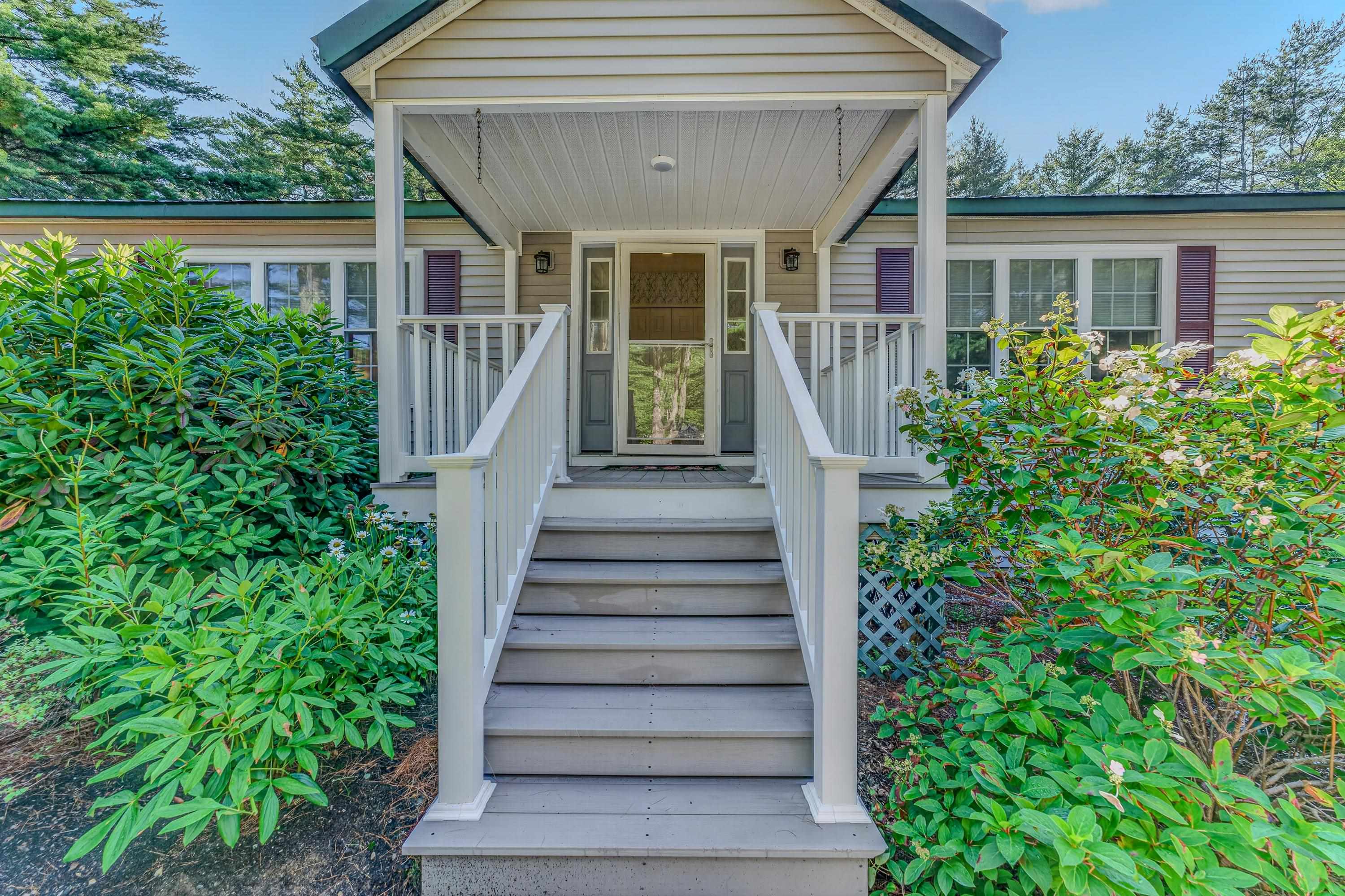 905 River Road