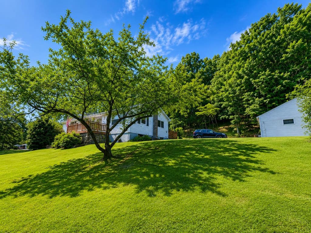Photo of 10 Beruk Hill Road, Hinsdale, NH 03451 (MLS # 5103807)