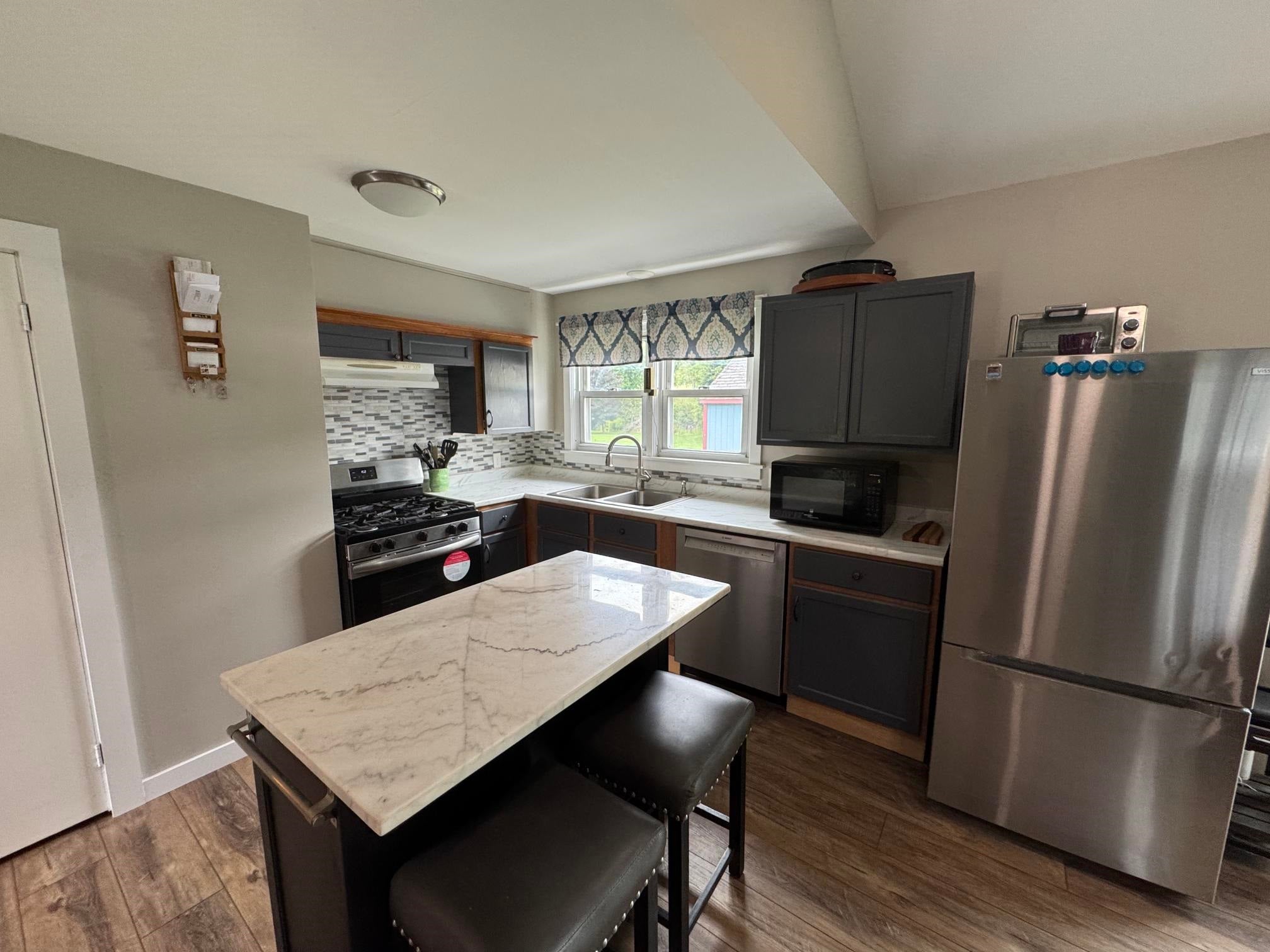 4 Barnes Avenue