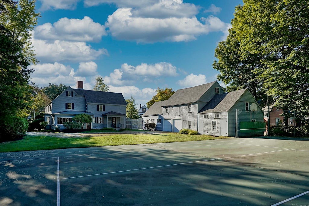 Photo of 339 Lafayette Road, Portsmouth, NH 03801 (MLS # 5111656)
